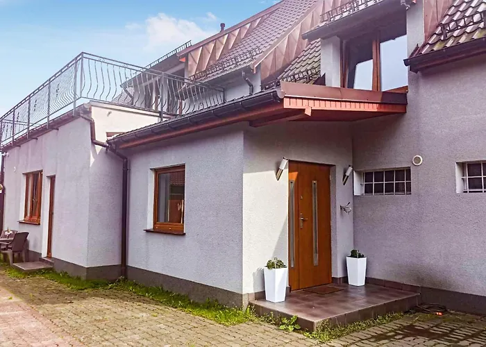 2 Bedroom Pet Friendly In *